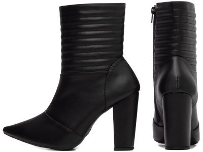 Bota Bico Fino Feminina