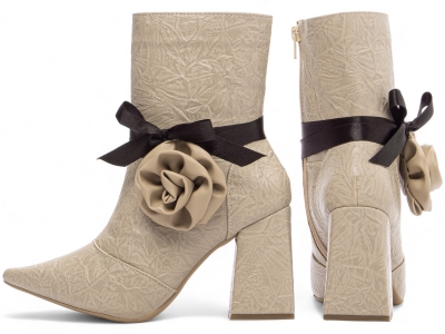 Bota Bico Fino Cano M�dio
