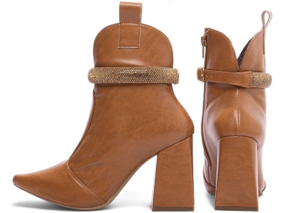 Bota Bico Fino Cano M�dio